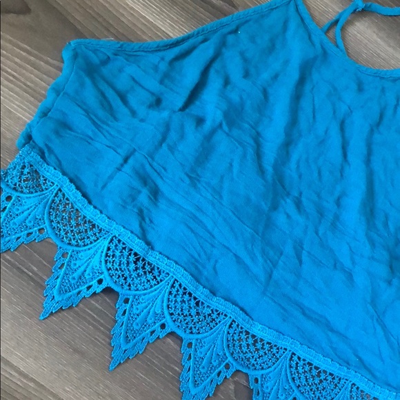 Slate blue lace halter crop top - Picture 2 of 5